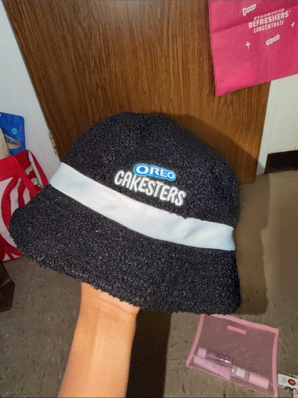 Oreo Cakesters bucket hat
